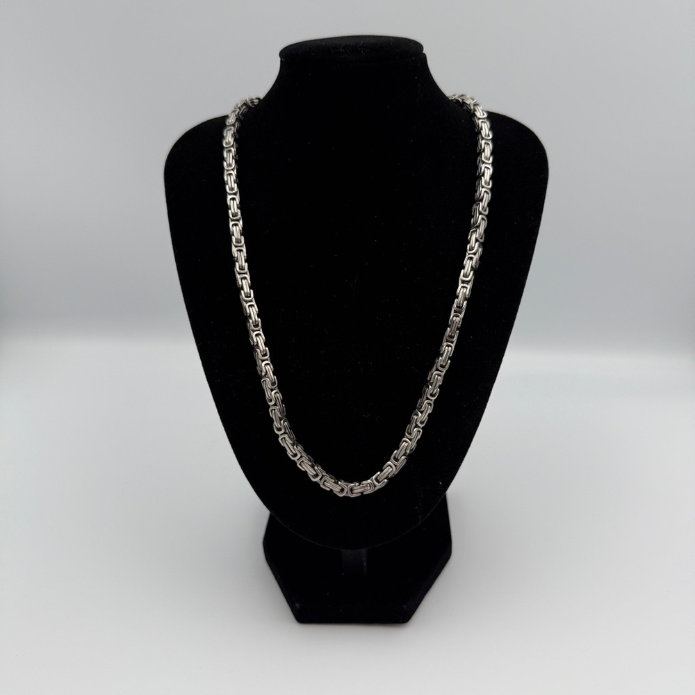 Men’s Stainless Steel Byzantine Chain Necklace Silver-Tone 24”